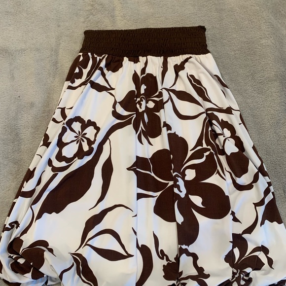 Dress - Picture 4 of 11